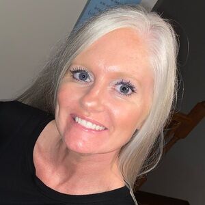 Meet your Posher, Nikki